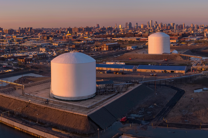 GettyImages-1303779882_Hydrogen Tank New York.png